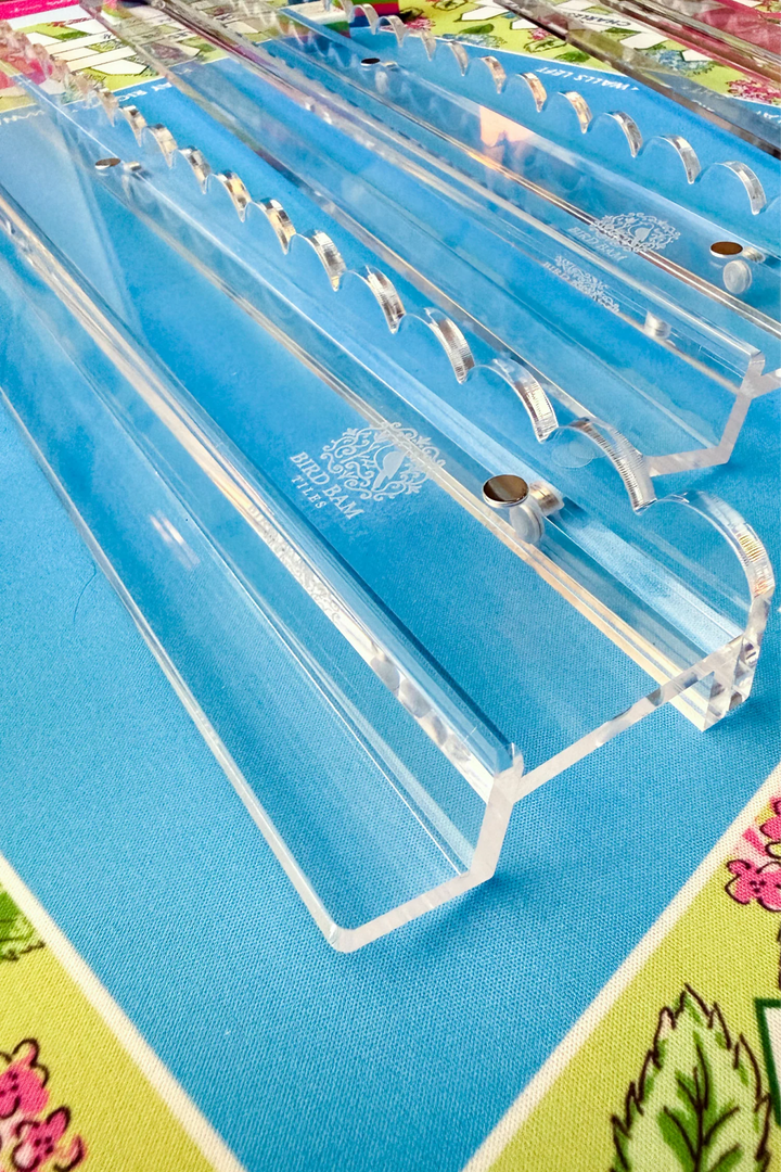 Clear Scalloped Mahjong Racks