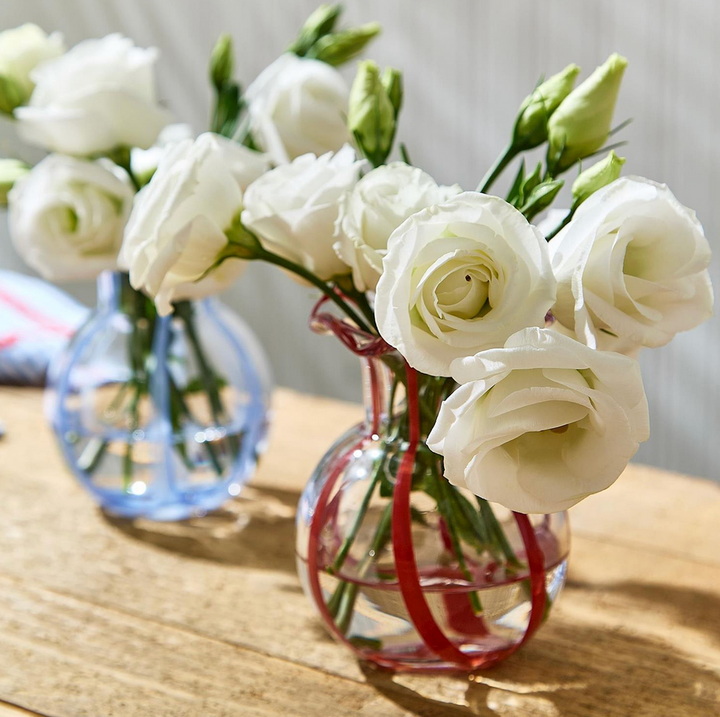 Ruffled Ribbon Glass Vase