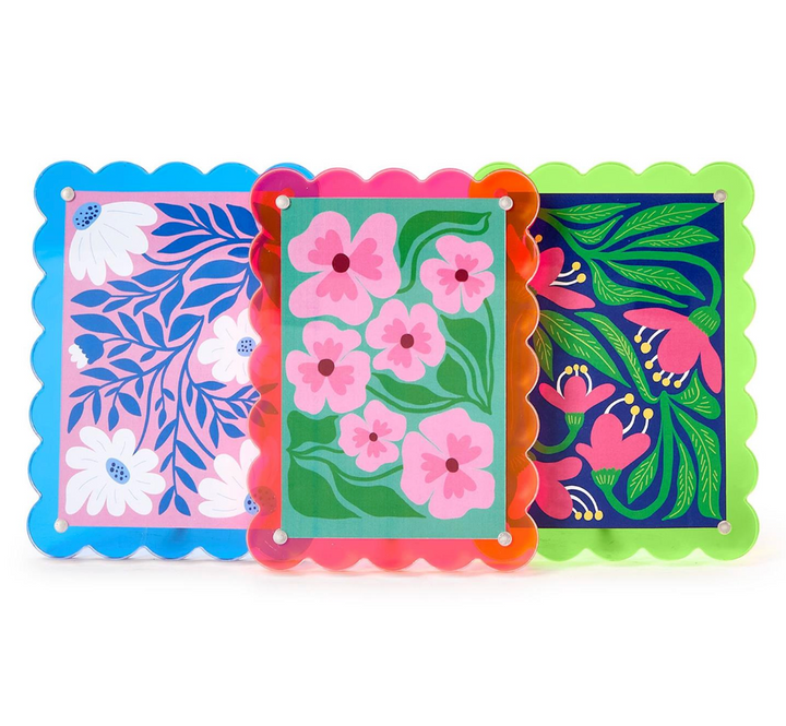 Scalloped Color Acrylic Photo Frame