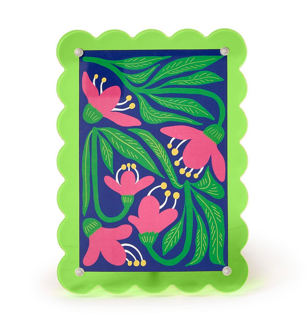 Scalloped Color Acrylic Photo Frame