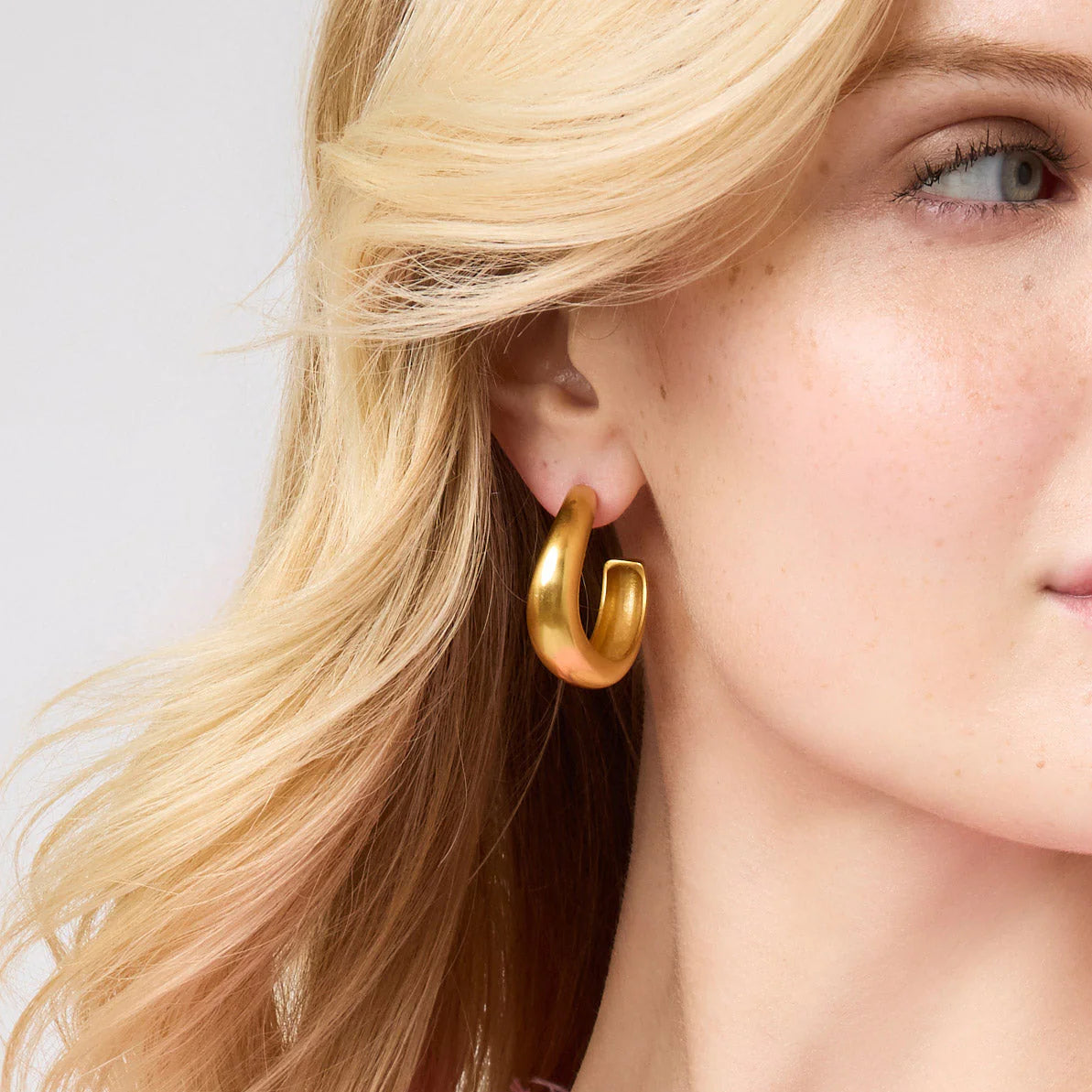 Wave Gold Hoop