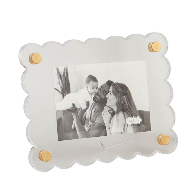 Scalloped Acrylic Photo Frame