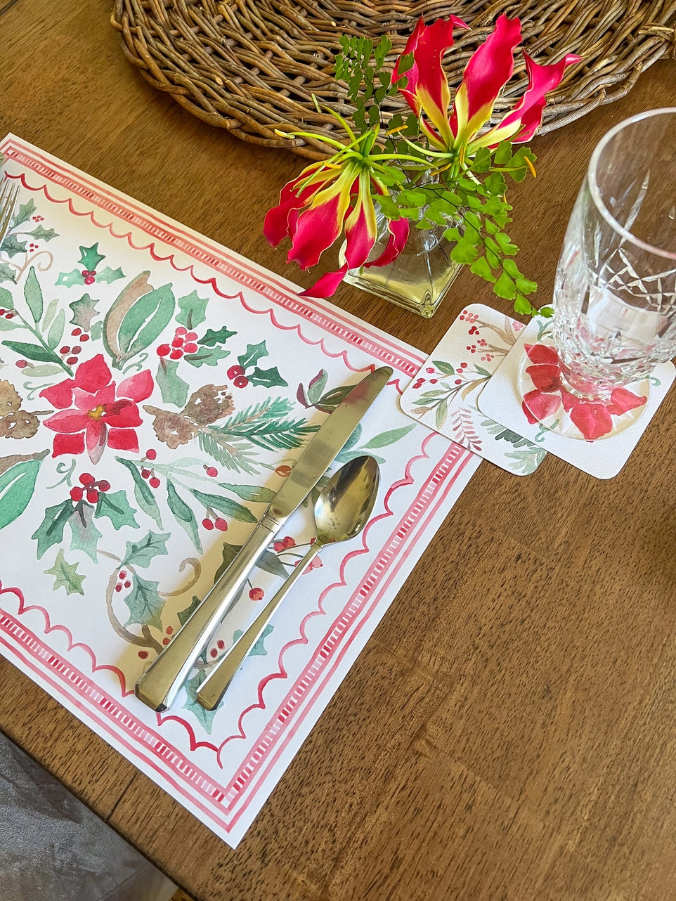 Poinsettia Paper Placemats Set/24