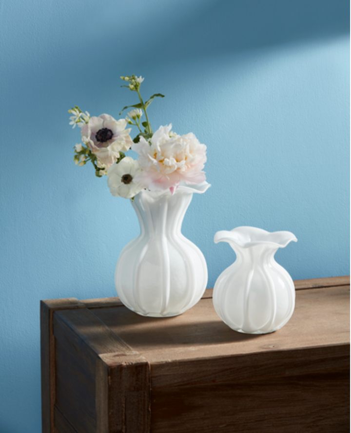 White Ruffle Glass Vase