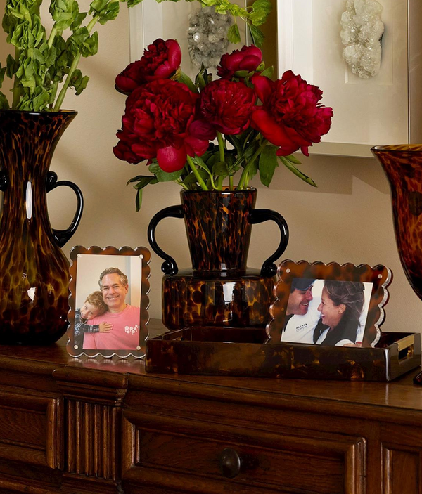 Scalloped Tortoise Photo Frame