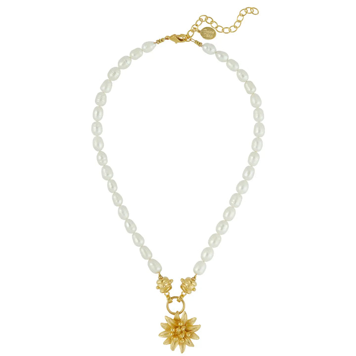 Gold Flower Pearl Necklace